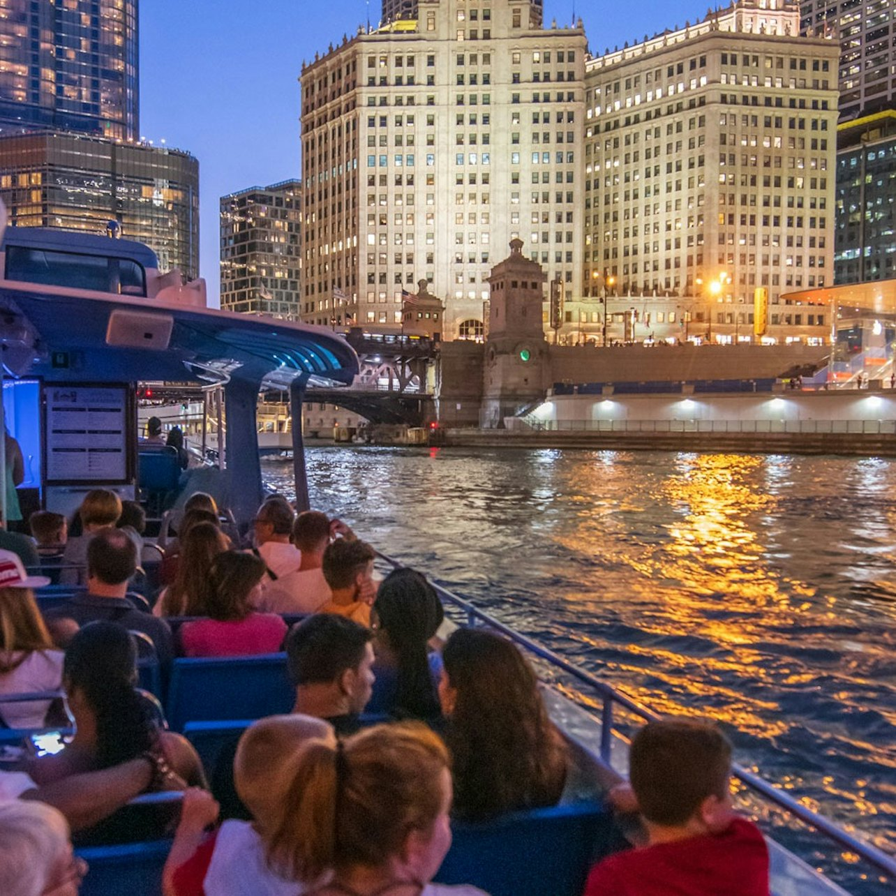Experience the eerie charm of Chicago as you glide along the river absorbing tales of fire hauntings and notorious figures under the city’s illuminated skyline.